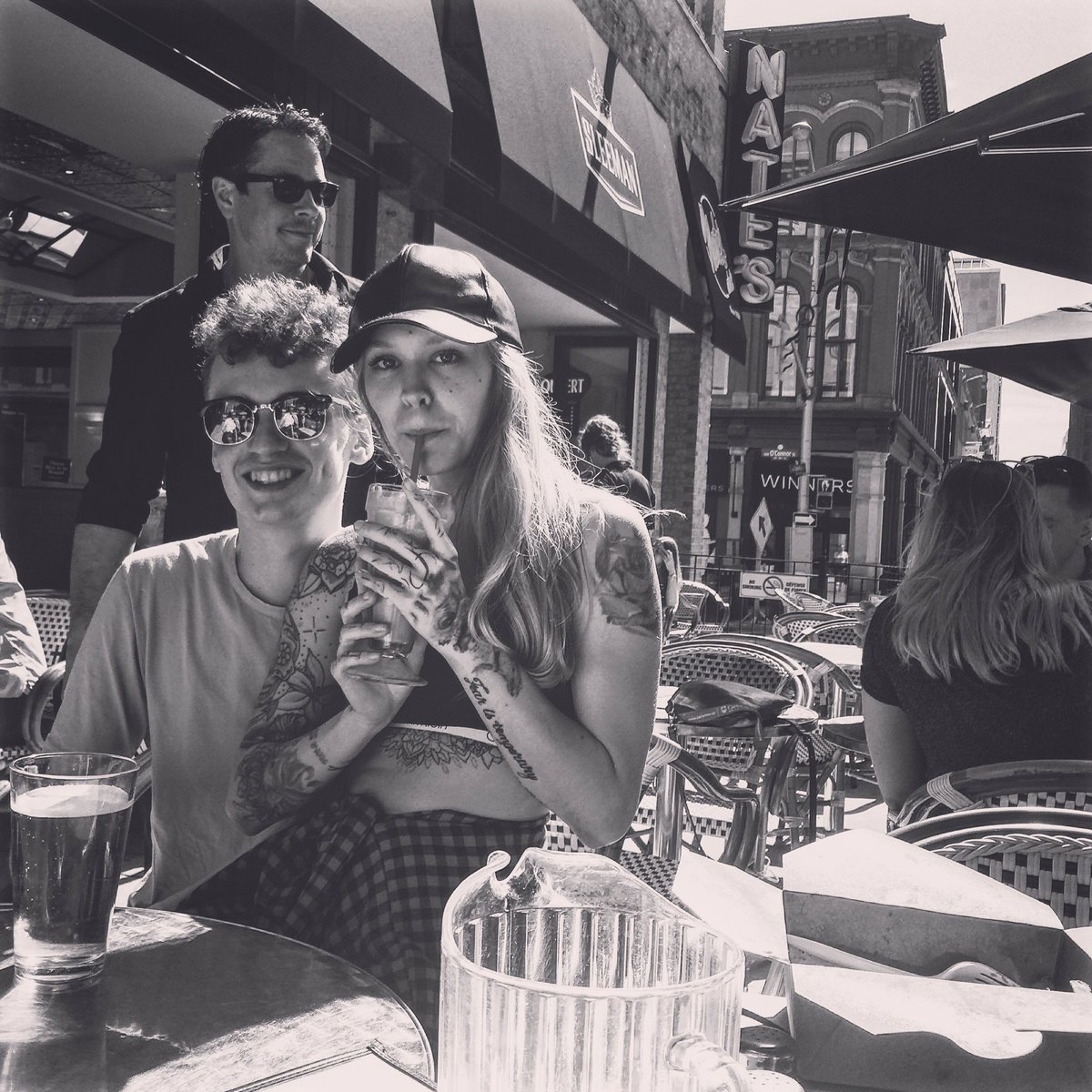 mandamaek's tweet image. Poutine fest with my love today @Alex_TRP  🌞⚡️🍟  #firstdaysofsummer