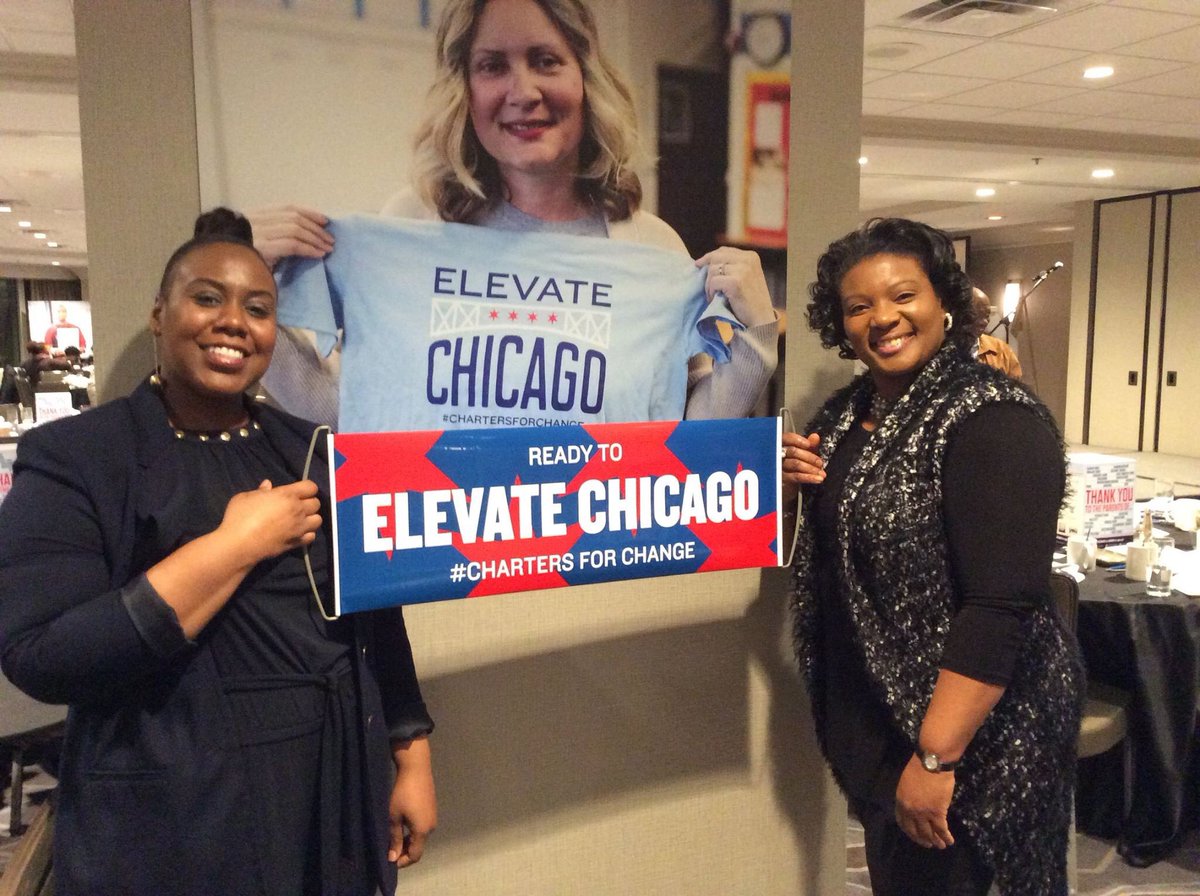 CarolCollum's tweet photo. Wrapping up my evening with educational stakeholders who advocate for equal access to quality education for all students. #ElevateChicago https://t.co/iTKX4Hi42O
