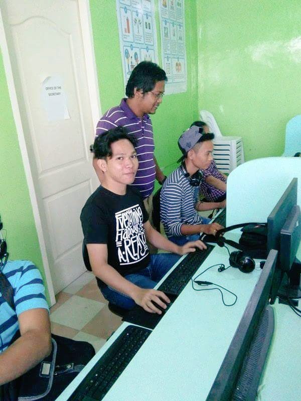 foomc2director's tweet photo. ATM: Brgy. Poblacion Tech4ED Center of LGU Kapatagan, Lanao del Norte is currently conducting Digital Literacy Training. https://t.co/URHpAb5TrH