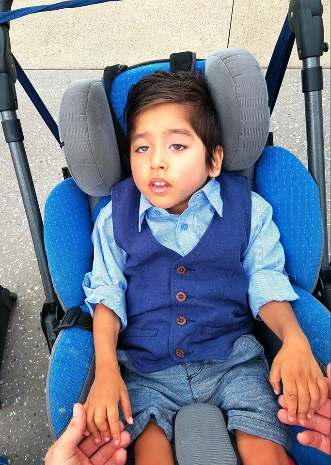 PipSheehan's tweet photo. AMBER ALERT | 4yo boy taken, Logan man and woman in 20s driving dark blue Honda CRV rego 785WSL call 000 OR 131 564. @tennewsqld #TenNews https://t.co/dCuVuEw3Kh