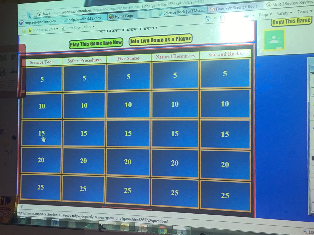 Mrs_Dao's tweet photo. We are working hard (and having fun) reviewing for the science DCA! https://t.co/tC7XVBdqLz