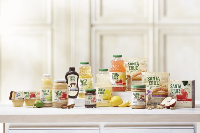 macaronikid's tweet photo. Perfect for summer, @SantaCruzOrganic ® Agua Fresca beverages are refreshing & lightly sweetened #MacKidFavorite #ad https://t.co/Oz5EB2BKRz https://t.co/DGVP3G0x4E