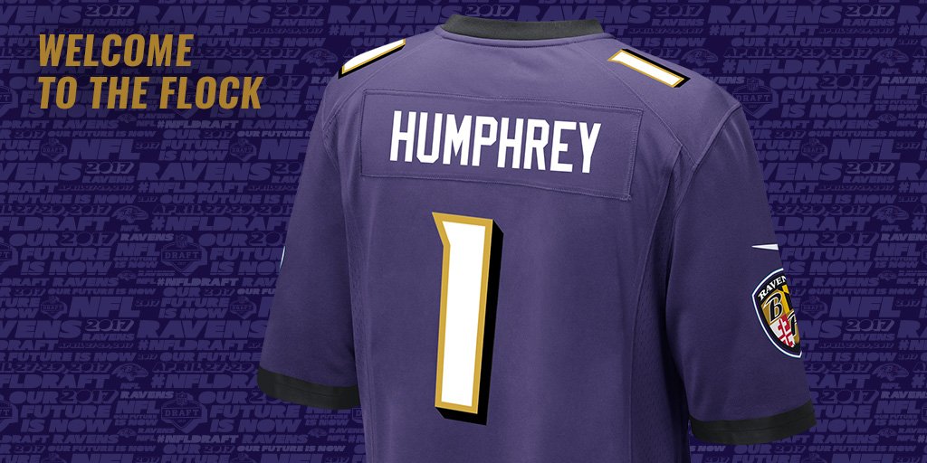 Ravens's tweet photo. That purple and black sure does look pretty: https://t.co/NdeIHk1bDg https://t.co/uUk81UuXDL