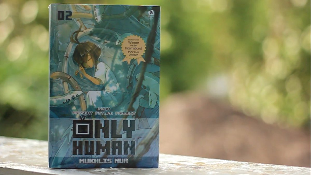 bentangpustaka's tweet photo. HADIAH :
Sangatlah spesial! 5 #OnlyHumanFanart paling keren dan kreatif akan mendapatkan DRAWSTRING spesial #OnlyHuman + Komik #OnlyHuman2 https://t.co/qlyZuwVzYV