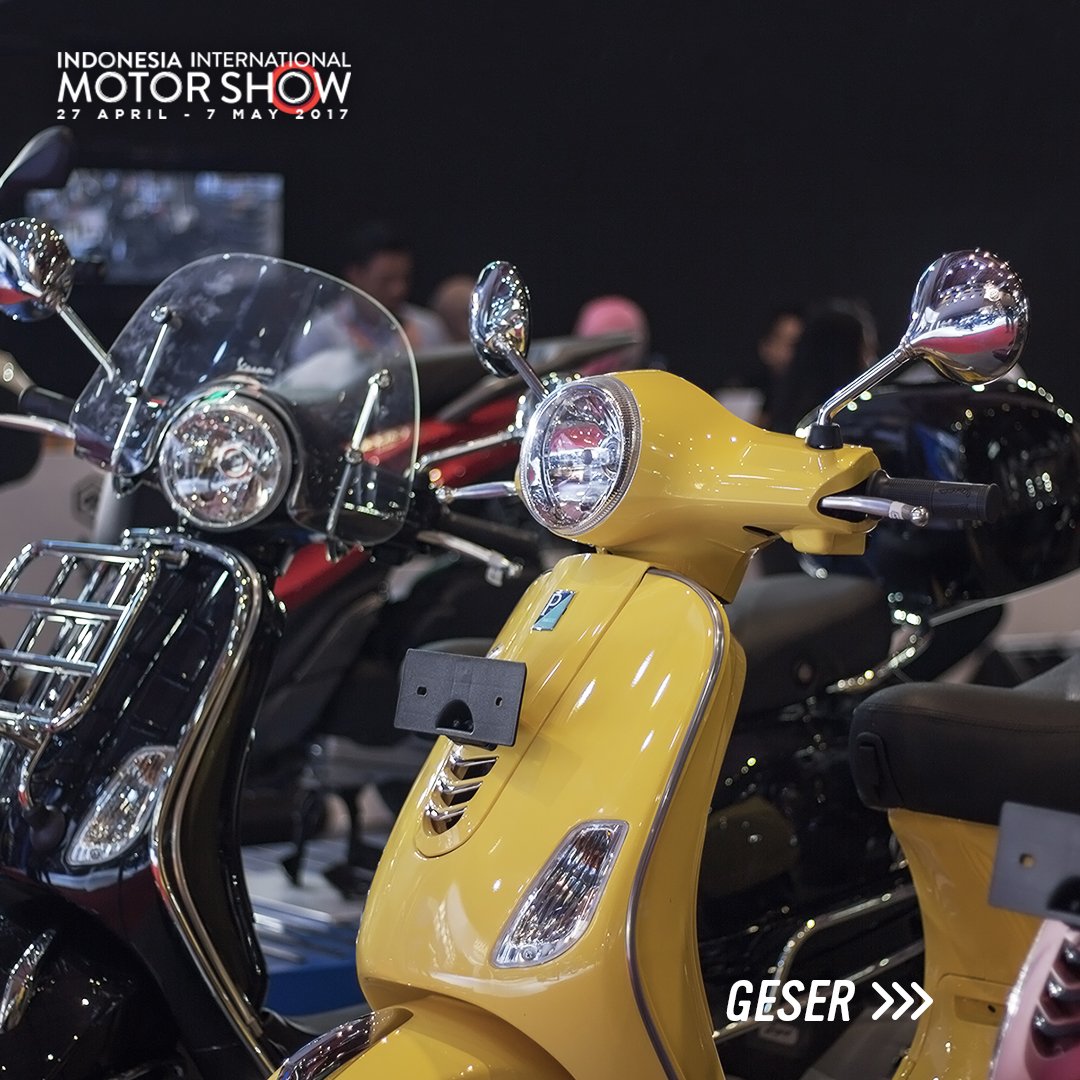 Vespa_IND's tweet photo. Come to our booth at IIMS 2017! Ada penawaran spesial menunggu kamu sampai 7 May 2017 lho! #Vespawesome #ColorsOfVespa #VespaIndonesia https://t.co/hdiZCVXcEu