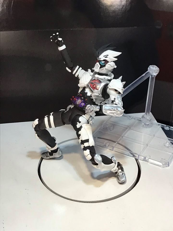 GuSTaVauMJRI's tweet photo. !!!!!11111
GIVE
ME
PLEASE
#SHFiguarts #DangerousZombie #KamenRiderGenm #KamiDa #AkibaShowRoom https://t.co/7rjL1Ox3HO