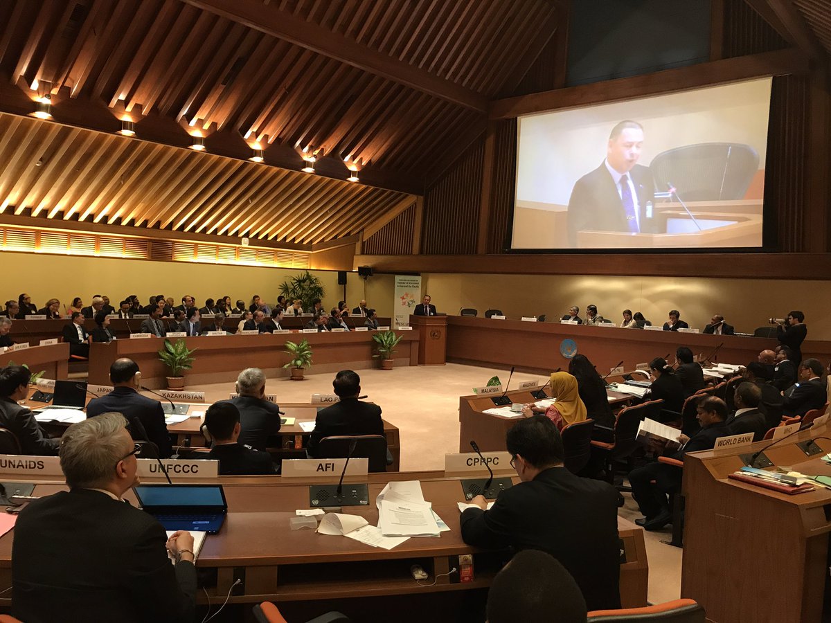 DrRay_P's tweet photo. .@UNESCAP opening statmt. by Hon. Mark Brown on #PCRAFI #CCF as part of #dev.Fin #non-trad.dev #fragility&amp;vul.  #fiscal-resilience @ForumSEC https://t.co/Wptp7nTSdF