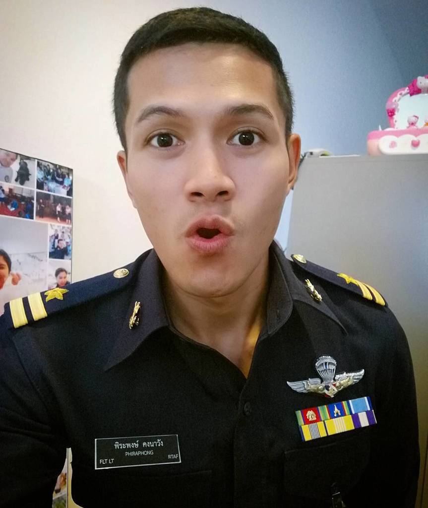 Phirabas's tweet photo. อุฮู๊ววววววส์ กองบิน 5 ครบรอบ 95 ปี ล้าวววววววววว #95thAniversary #Wing5 #RTAF https://t.co/WBEM6ilmnh https://t.co/eaGreW02qG