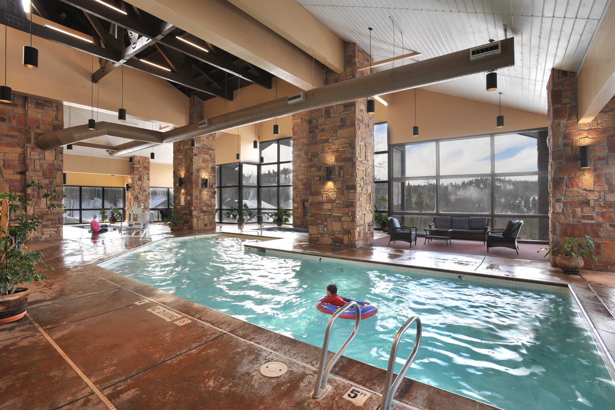 leewebb's tweet image. Cedar Breaks Lodge #brianhead #utah #drone #architecture #typhoonH #photography #Utah #Nikon #realestate @leewebb #yuneec #cedarbreakslodge