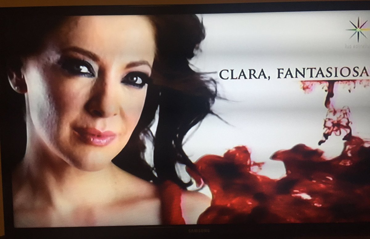 eg_annie's tweet photo. Yo creo que a la gente le ha gustado tanto el capítulo de #ClaraFantasiosa.. porque es la tercera vez que lo pasan 😂❤️ @EdithGonzalezMx 😏 https://t.co/suNgFtxFKF