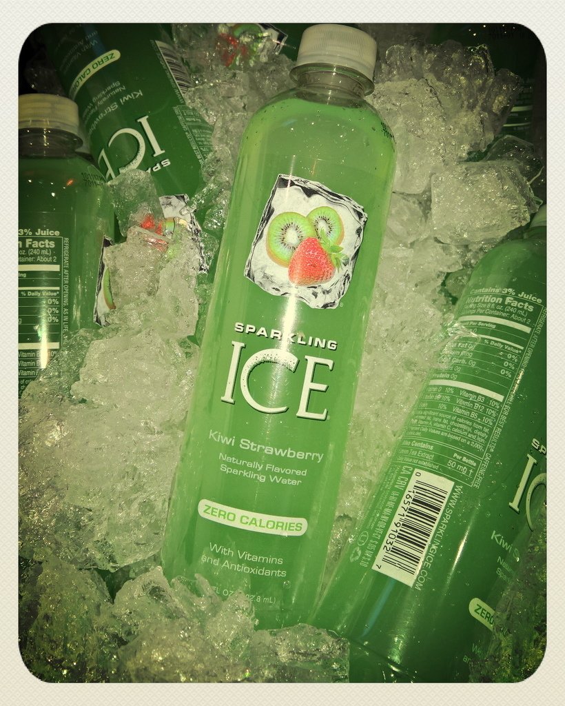 usdew's tweet image. Local sponsors Rock! #NFFTY #Seattle @sparklingice ift.tt/2p9MSMy