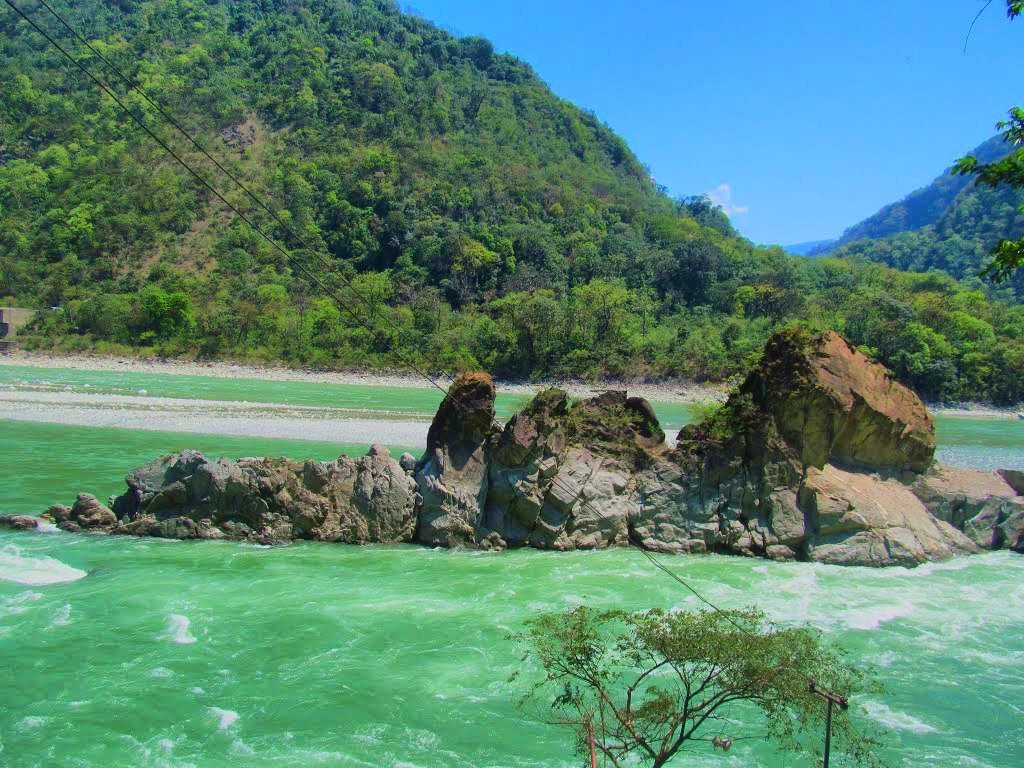 iKaushikBaruah's tweet photo. Parshuram Kund, a Hindu pilgrimage site located in Brahmaputra plateau in Arunachal Pradesh "परशुराम जयंती" #IncredibleIndia https://t.co/2rMHTFnXWs