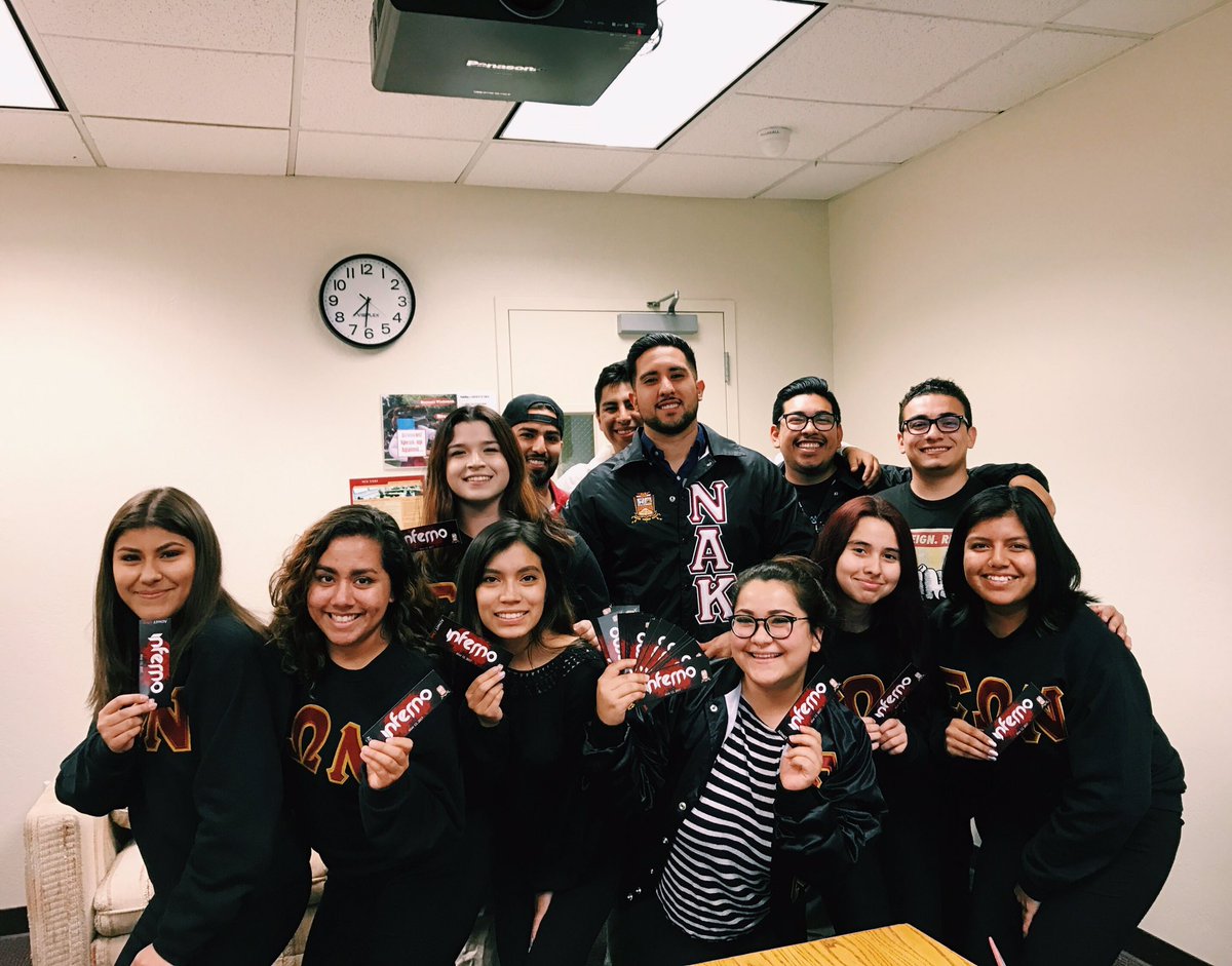 scuNAK's tweet photo. Shoutout to the Santa Clara Sunnies who are ready for May 12! 🔥 #inferno2k17 https://t.co/MTfOc4Lagy