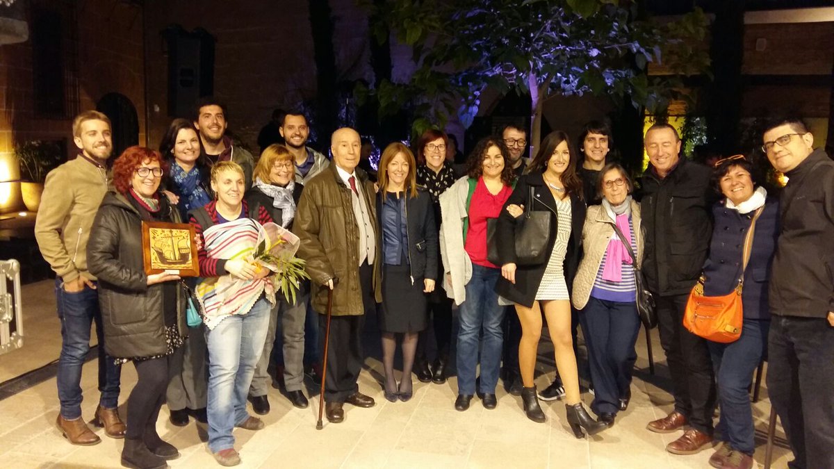 Acció Cultural del País Valencià (@accioculturalpv) on Twitter photo Enhorabona Enric Solà, soci fundador <a href="/AccioCulturalPV/">Acció Cultural del País Valencià</a> pel Premi <a href="/infoBLOC/">Bloc de notes ✍️</a> Defensa Dret Foral Valencià i trajectòria al servei del país Enhorabona Enric Solà, soci fundador <a href="/AccioCulturalPV/">Acció Cultural del País Valencià</a> pel Premi <a href="/infoBLOC/">Bloc de notes ✍️</a> Defensa Dret Foral Valencià i trajectòria al servei del país