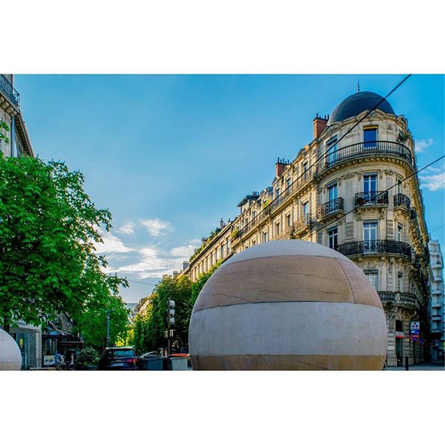 Jadore_Grenoble's tweet photo. Photo by marsh2marci #jadoregrenoble #grenoble https://t.co/LyMKs1vz6c https://t.co/Sfb3myQ1vB