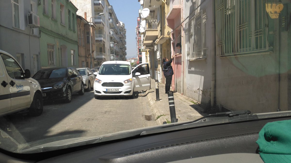 Sizce CHP aydın belediyesi et süt yoğurtmu öpücük mü dağıtıyor