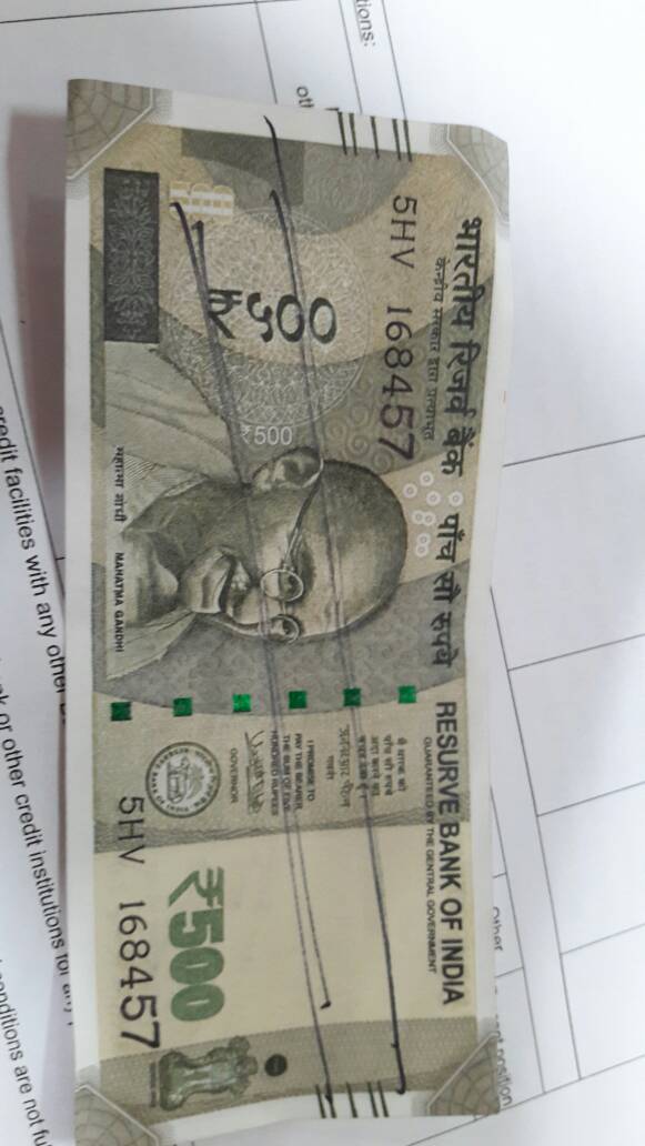 firstkhabar's tweet image. 500 नकली नोट बाजार में आ गए है

रिज़र्व बैंक ऑफ़ इंडिया की स्पेलिंग गलत है

कृपया चेक करके ही लेवे....500 Rs...
#FakeCurrencies #Fake500Note