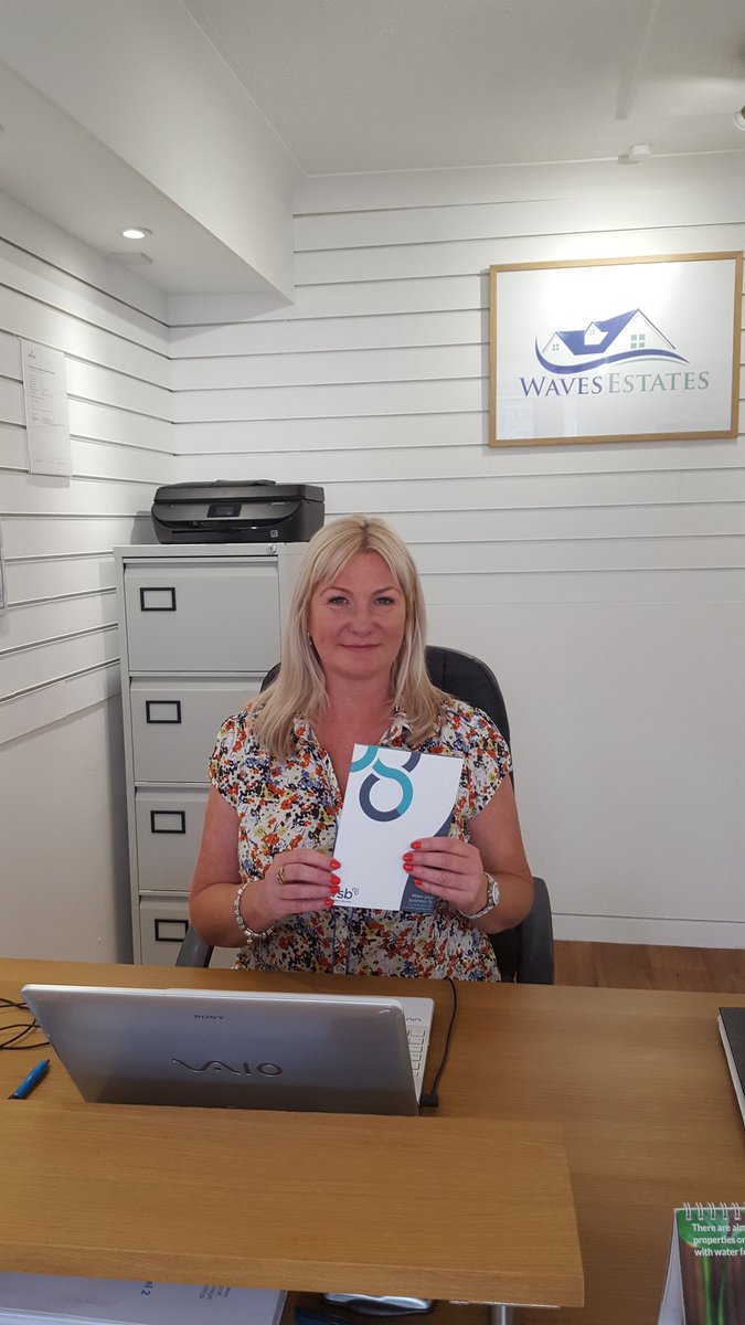 GGPKerryByott's tweet image. #FSB1066 welcome @WavesEstates #Rye See you at @grapevinerye May 4th #FSBConnect @FSBEastSussex @FSB_Voice #estateagents #Sales #lettings 😃