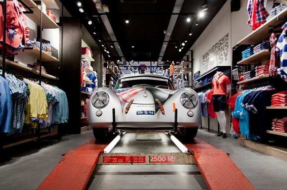 Over een uur in onze show: Porsche-verzamelaar Albert Westerman (@stateofart1987), GP Incentives. Rijden in: MX-5 RF https://t.co/8spwcN6ggp https://t.co/EW90M9nvqU