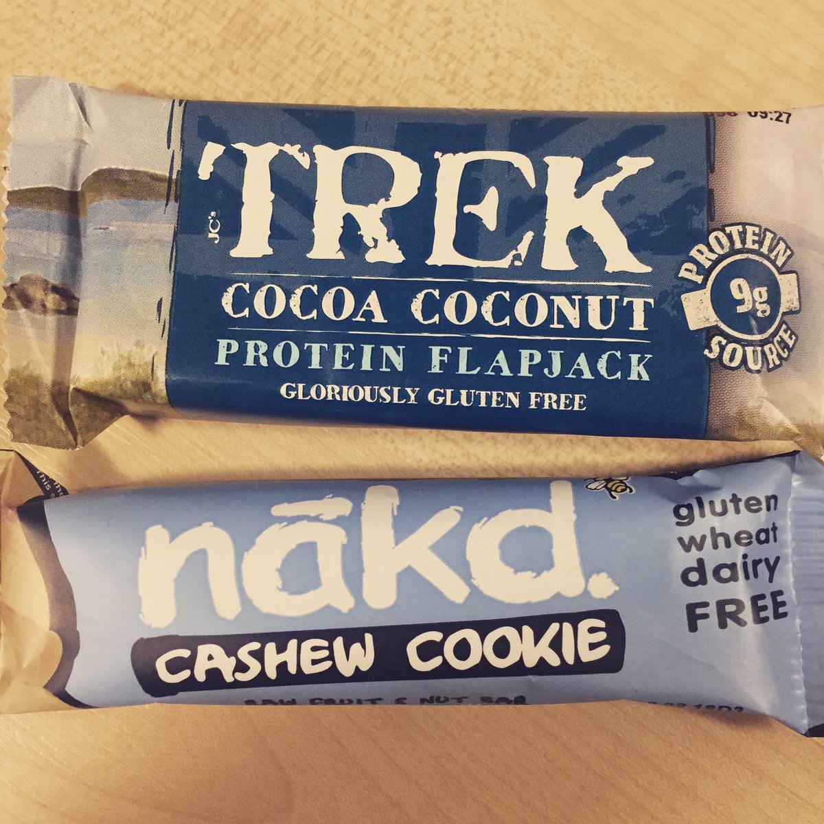 reasonablyvegan's tweet image. Sometimes you just can&apos;t choose between your #favourite on the go #breakfast, so you have both! 😉👌🌿
#whynothaveboth #trek #nakd #vegan