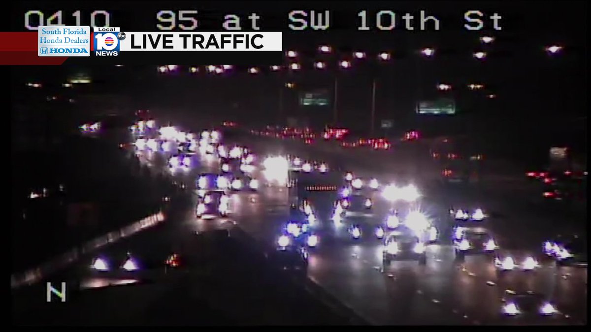 Broken Down Car on I-95 SB at SW 10th St #traffic https://t.co/B3NkZxcmbz