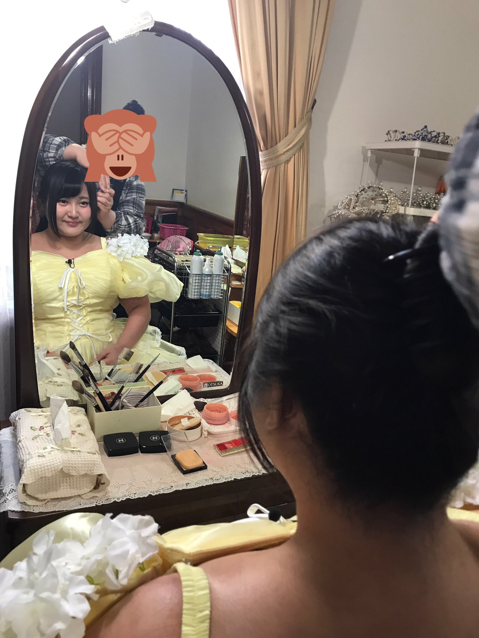 小早川くる美 くるるん ハイカラ衣装館ではヘアメイクもしてもらえるんですよー さすがプロの技 目にも留まらぬ早さです 旧函館区公会堂 ハイカラ衣装館