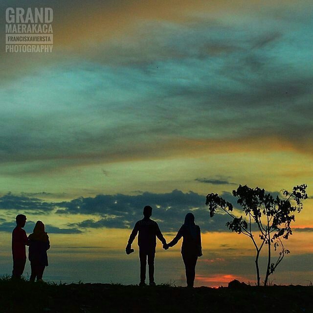 Menikmati senja di Maerakaca #visitsemarang 
Foto : @francisxaviersta ift.tt/2pb2r6R