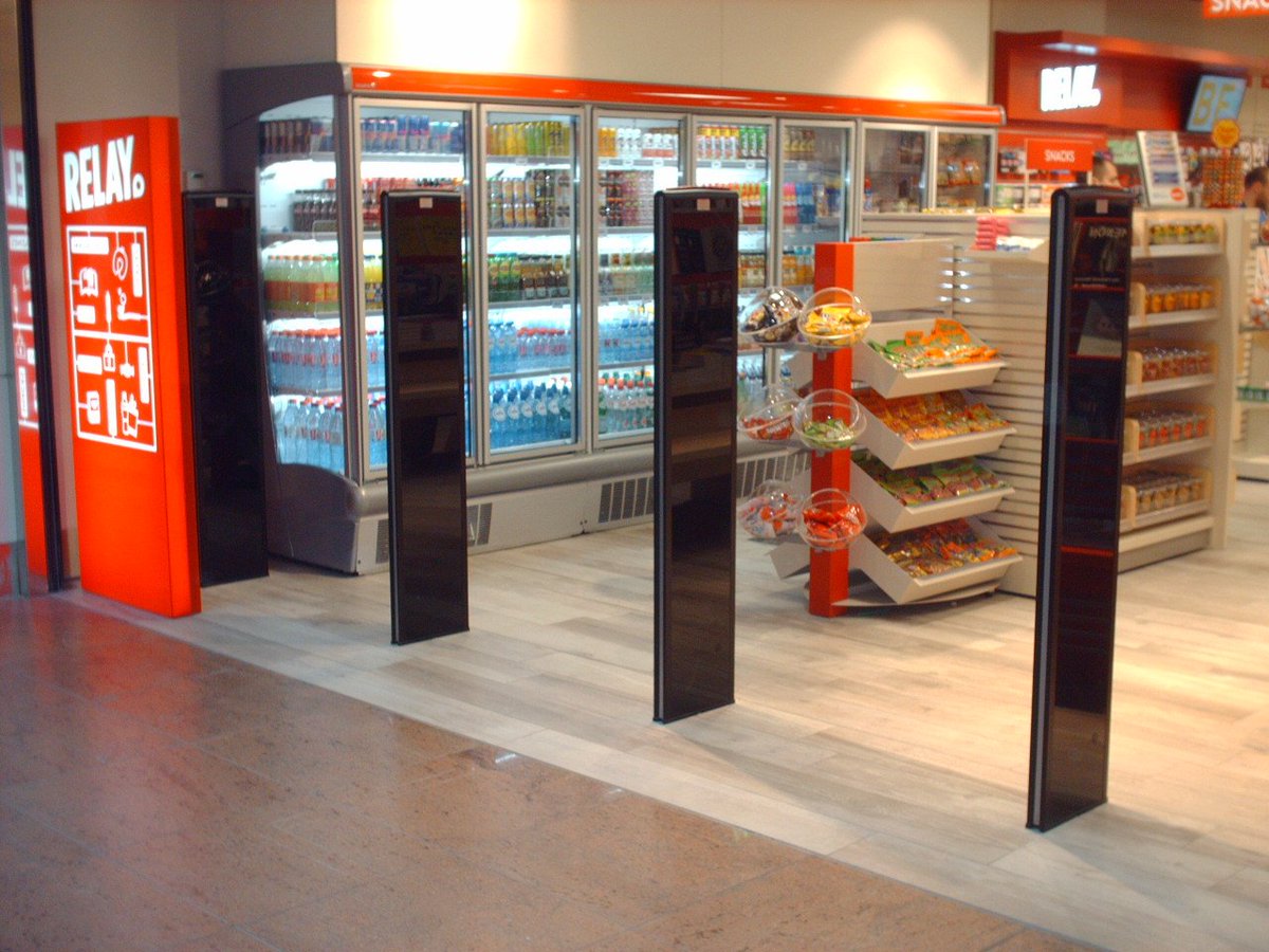 PressShopRelay's tweet photo. Gisteren opende een nieuwe Relay in Pier B in Brussels Airport. U vindt er alles om het wachten aangenamer te maken. https://t.co/pEplVgLJGm