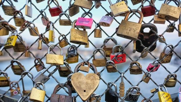 smart_xchange's tweet photo. At last, the secret to #bilingual #relationships is revealed! #learn #language #smartxchange
https://t.co/hss7mTPbJA https://t.co/fHBFmvgjlH