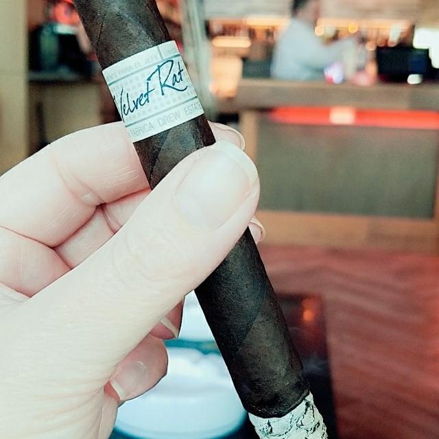I just smoked a Liga Privada Unico Serie Velvet Rat on @drewdiplomat! #DE4L