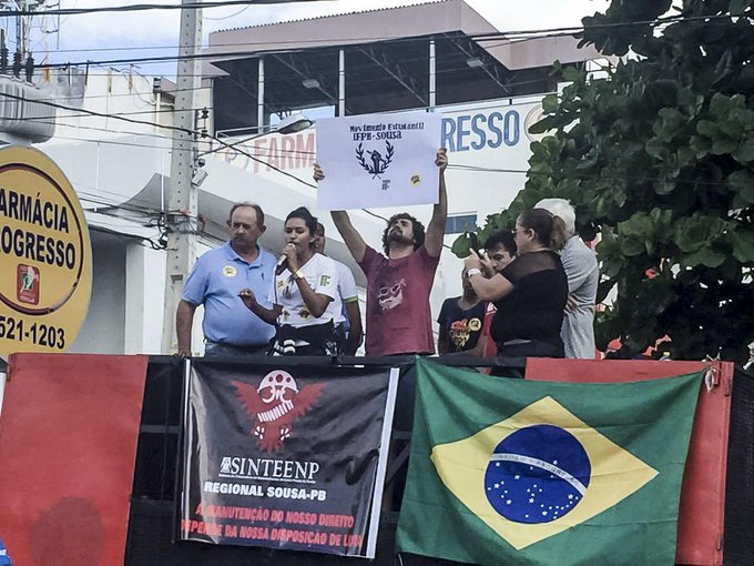 Ver imagem no Twitter