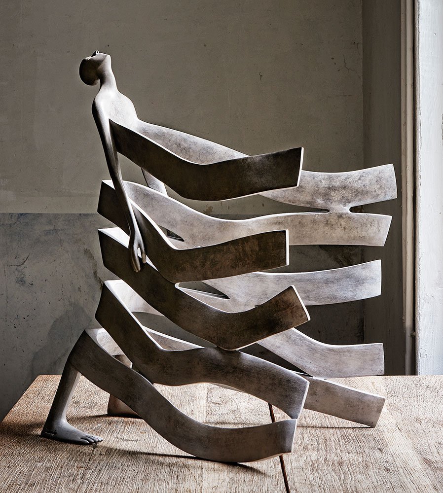 Magnus_Sculptor's tweet photo. "Twisting Bronze Figural Sculptures by Isabel Miramontes https://t.co/TFFbqkt2D5 https://t.co/WHGSnm7Cdm"