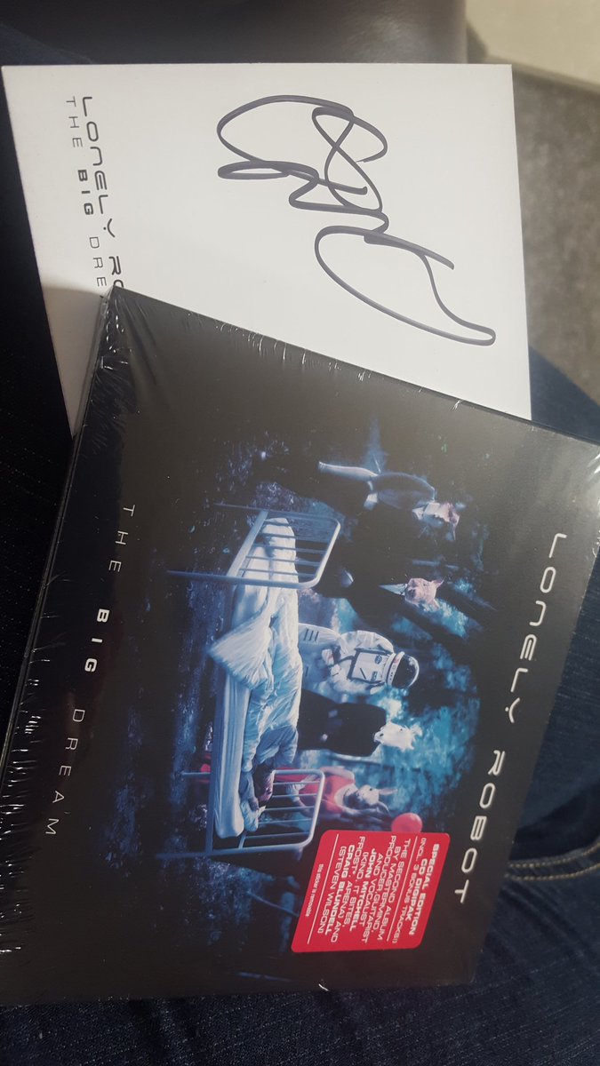 ajpickering's tweet image. Thanks postie! (and @burningshednews) #LonelyRobot