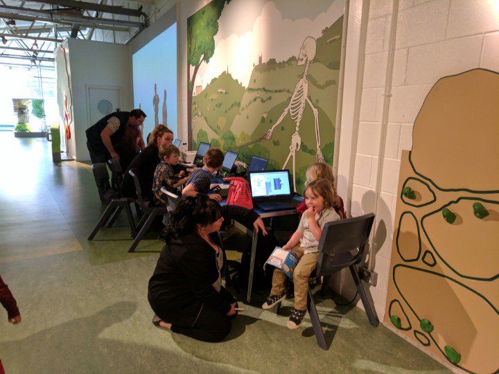 CAS_NorthWest's tweet image. A busy day coding #MinecraftPi and #Edbot Robots @edbotinschools