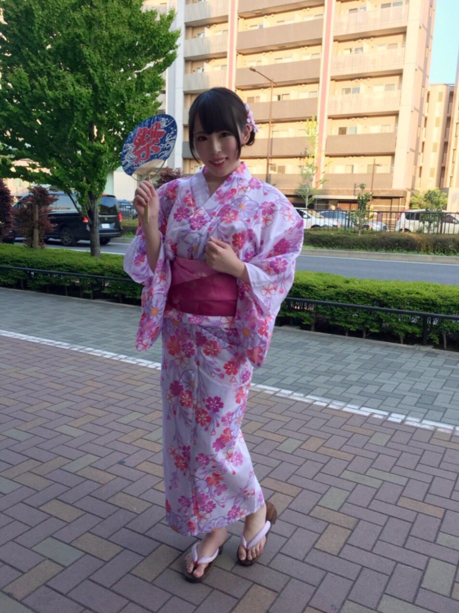 黒居ろく Roku Kuroi Twitter પર 今日は浴衣 でとある撮影 またひとつ新しい経験ができて楽しかったあ ٩ W و 浴衣は夏の風物詩 早く今年の夏よ来い しかし夏が来たらとうとう25歳 W は 早い まじか 黒居ろく Roku Kuroi Twitter પર 今日は浴衣 でとある撮影 またひとつ新しい経験ができて楽しかったあ ٩ W و 浴衣は夏の風物詩 早く今年の夏よ来い しかし夏が来たらとうとう25歳 W は 早い まじか