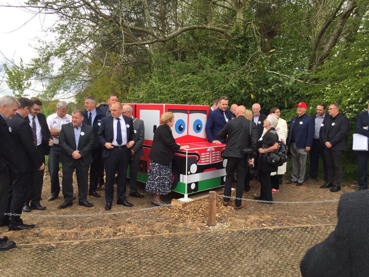 TheTruckTrail's tweet image. Thanks to all our sponsors and partners, what a great launch!
@STEMFirst @southribblebc @DAFTrucksUK @Gillylancs @BBCLancashire
