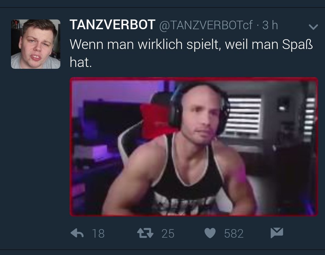 der___echtee's tweet photo. @flyinguwe  @TANZVERBOTcf  macht Stress der Hund https://t.co/x6815Ii7bW