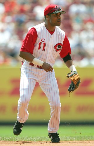 Happy birthday to Hall of Fame shortstop Barry Larkin! 