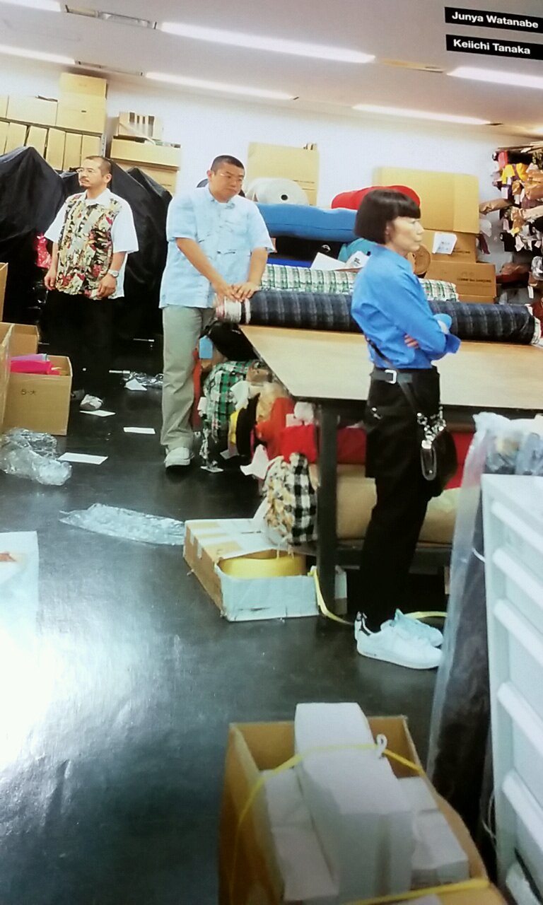 山田耕史 書籍 結局 男の服は普通がいい 発売中 家の整理したら昔の雑誌の切り抜きが出て来た 今は無きヴォーグニッポン 川久保玲 渡辺淳弥 田中啓一 の奇跡のスリーショット 今は知らない人も多いでしょうが 田中啓一は当時の 15年前までだっけ