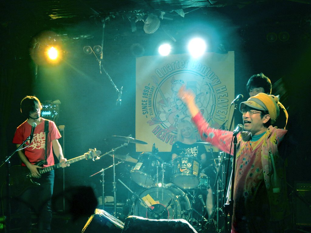 ひんでんさんは司会。バンド「1969」企画LIVE。@ヘブンズドア。 ひんでんさんは司会。バンド「1969」企画LIVE。@ヘブンズドア。