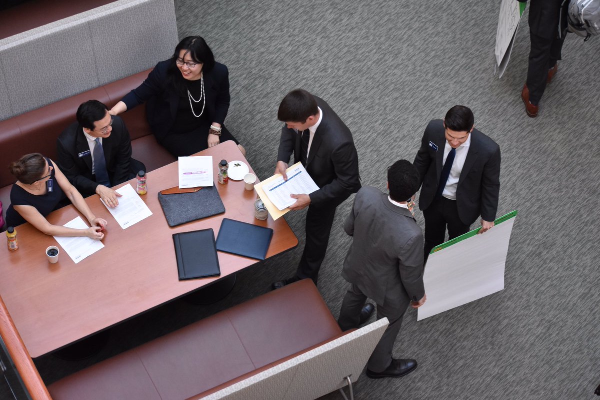 msbgu's tweet image. Students prepping for the cases with their squad. #ExecutiveChallenge