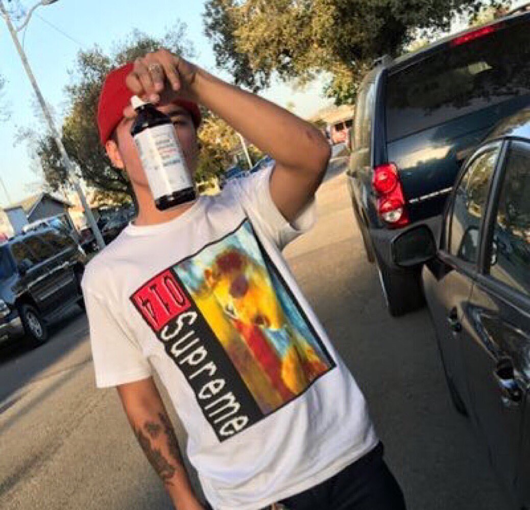 🍒Peep this new track from <a href="/cholopunx/">manic johnson</a> titled "Wit Me" it's pretty dope🍒

wp.me/p8pgsr-CI