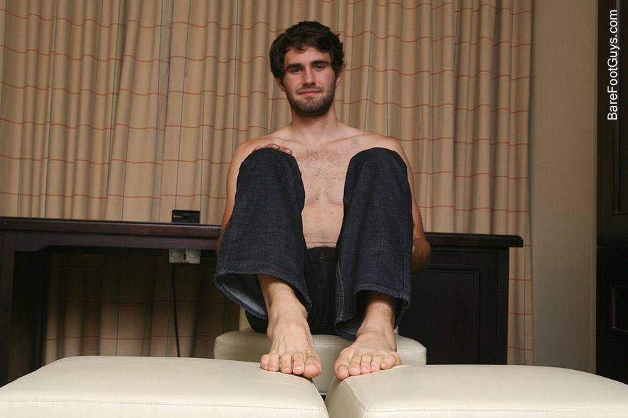 FootObsessxd's tweet photo. #barefootguys👣  (3/6) 
#malefeet #malefootfetish https://t.co/ef8wpyy3HO