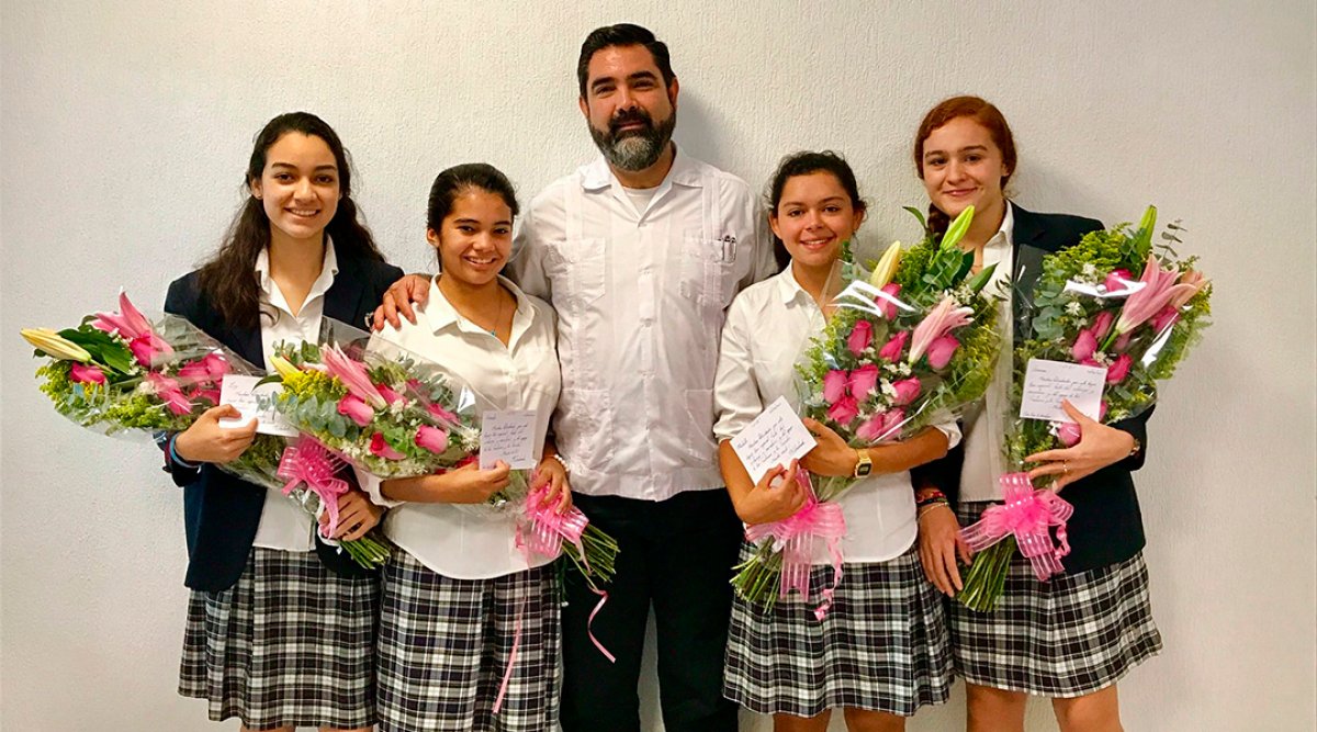 UniondeMorelos's tweet image. #Tecnología Tabasqueñas ganan medalla de oro en los #robogames2017 
ttps://goo.gl/DrK4af