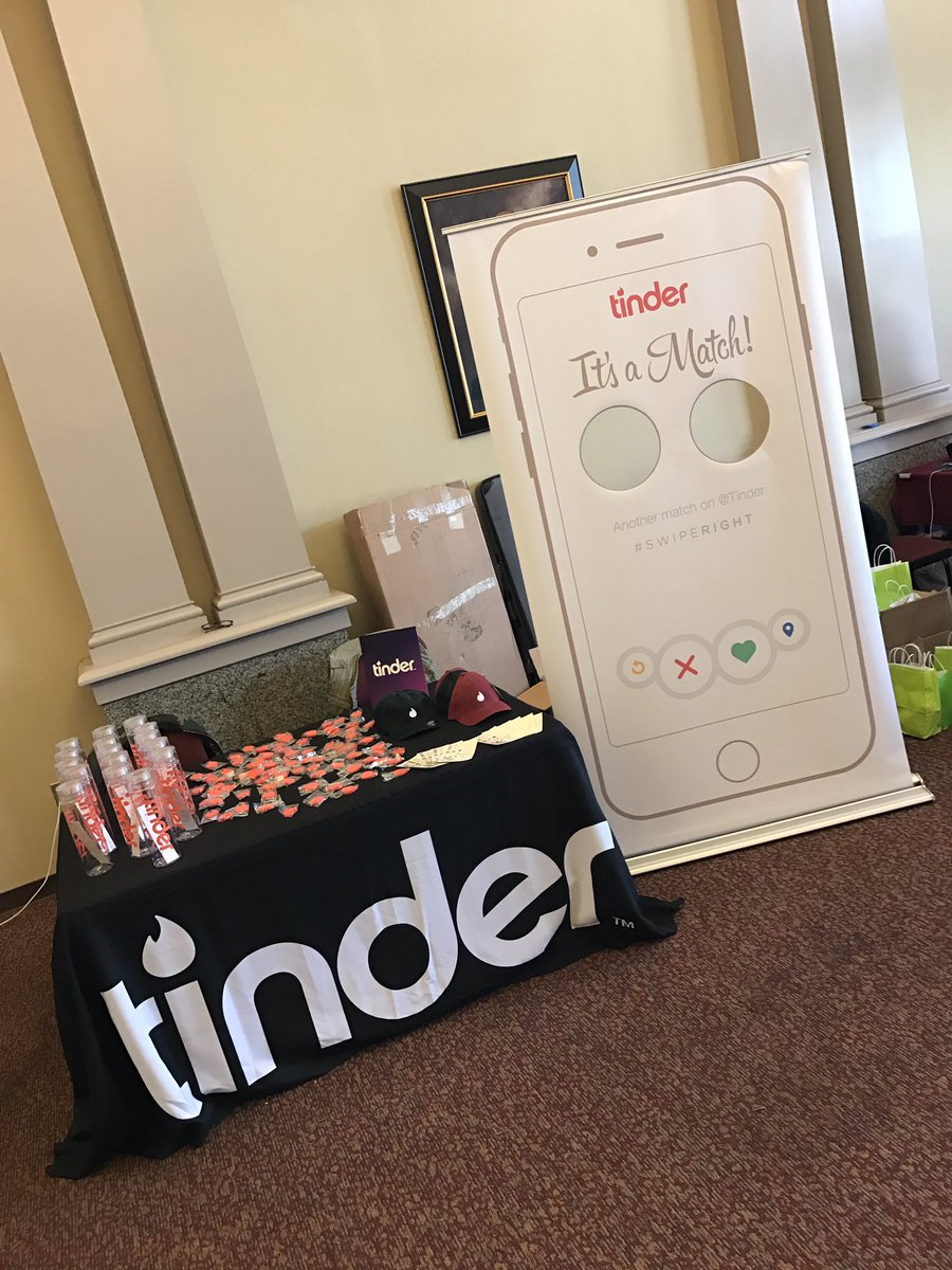TechGrooveATL's tweet image. @tinder is here at #TechGrooveATL offering student internships and full time positions! #TechMeetsTurnUP
