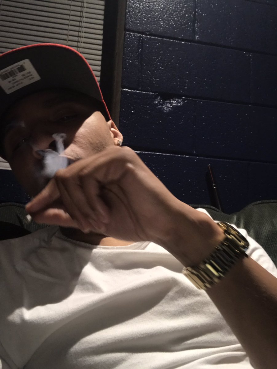 iamdirtymontana's tweet photo. #interview shxt at #grindtimeradio wit my NEW #single #BrokeDaFork π©π₯π₯π₯π₯π₯π₯π₯π₯π₯π₯π₯π₯π₯π₯π₯ https://t.co/oOZppgiZu0
