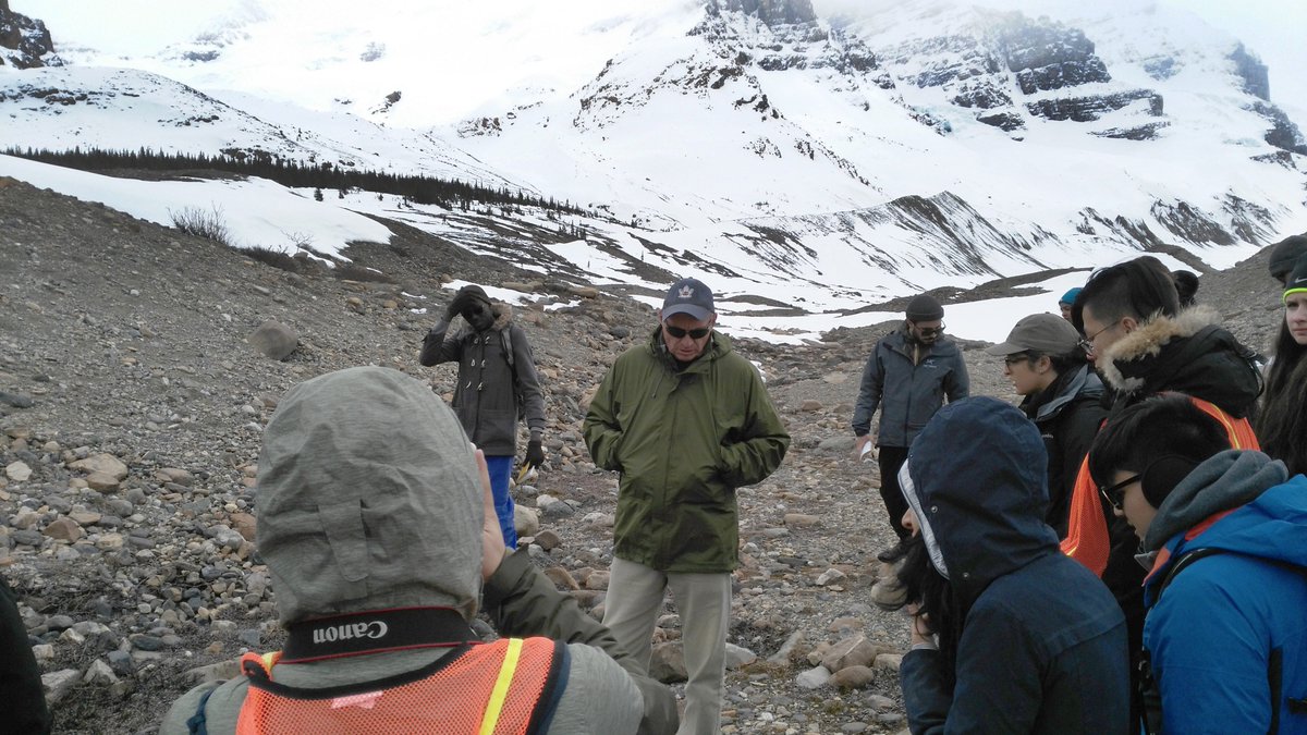 #DPESFieldCamp Day 4: hiked the famous Athabasca Glacier, which receives over 1,000,000 visitors every summer.