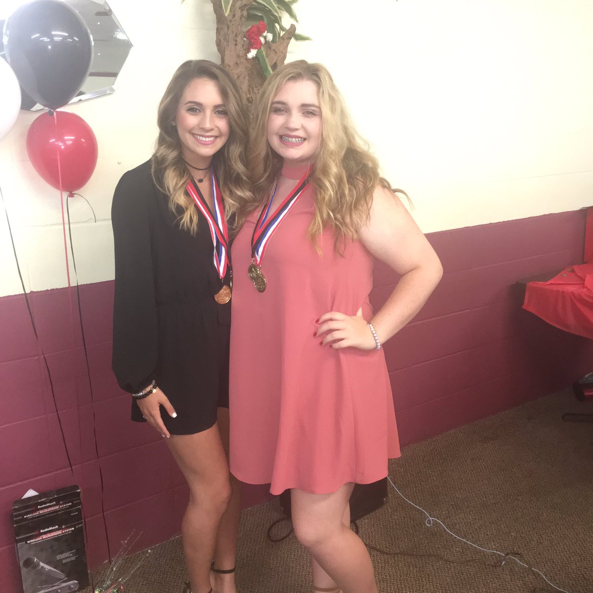 caitgideon's tweet photo. Another cheer banquet and another RYLEIGH!!!!😻😻😻 https://t.co/1A0oUF6bK2
