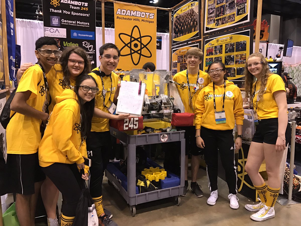 AdamBots's tweet image. 4.42 horsepower for the #FeDexcontest #omgrobots #frc245