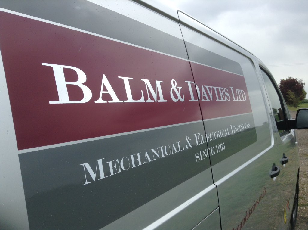 BizImageLewis's tweet image. Balm &amp;amp; Davies van completed yesterday. Very good end to the week. #BizImage #Signwriting @BizImageUK